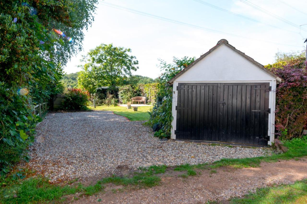 Putts Cottage Hidden Away At The End Of A Cart Track, Happily Lost Sudbury  Bagian luar foto