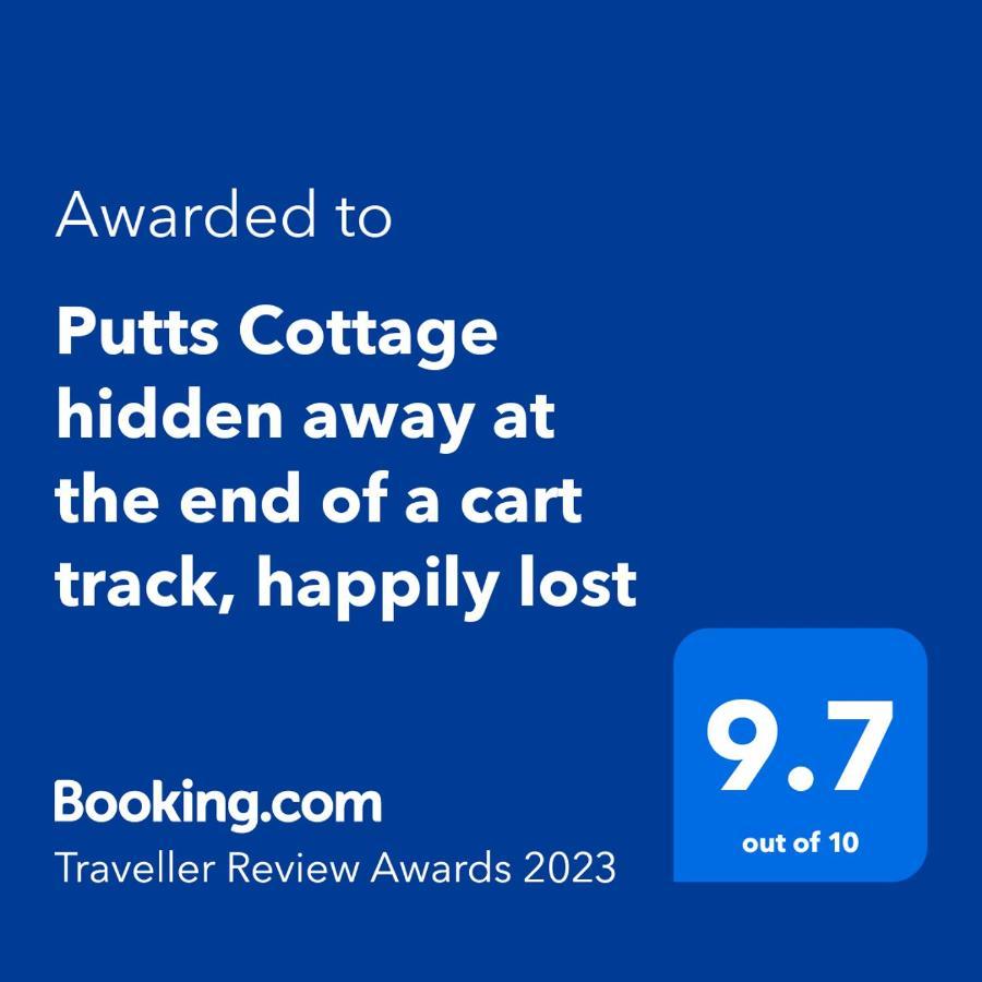 Putts Cottage Hidden Away At The End Of A Cart Track, Happily Lost Sudbury  Bagian luar foto